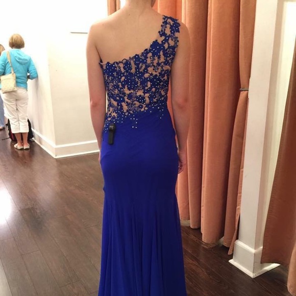 NWOT ~ Camille La Vie Formal Dress - Picture 2 of 2